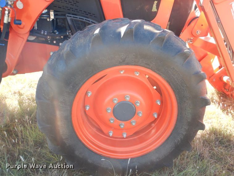 image for item GC9655 2017 Kubota M5-111D MFWD tractor