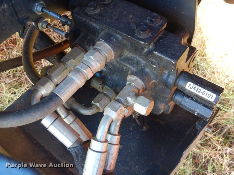 image for item GC9655 2017 Kubota M5-111D MFWD tractor