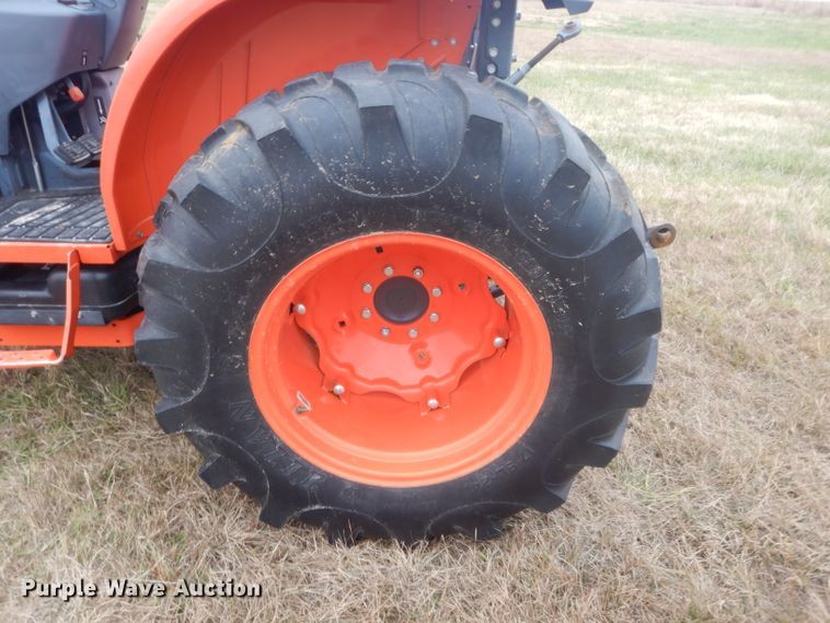 image for item GC9657 2017 Kubota L6060D MFWD tractor