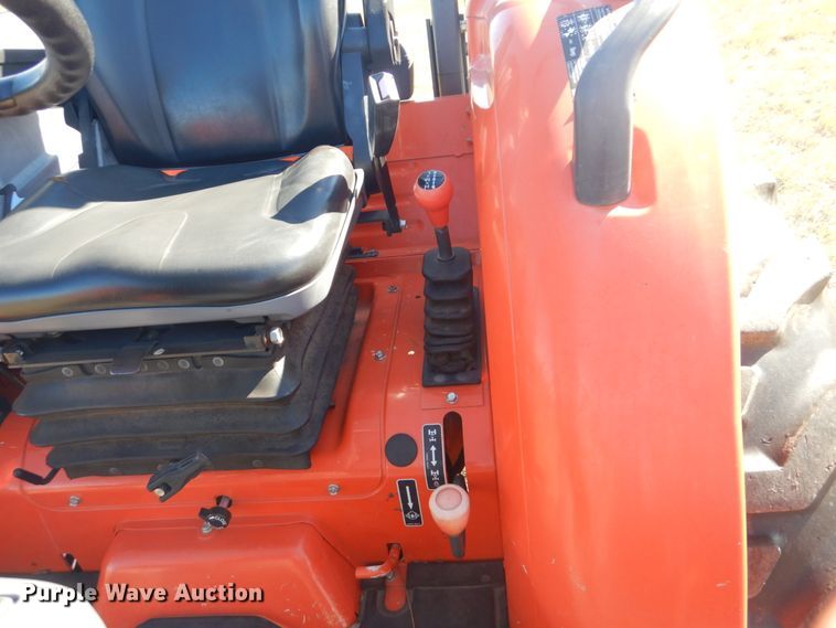 image for item GC9658 2016 Kubota L3560D MFWD tractor