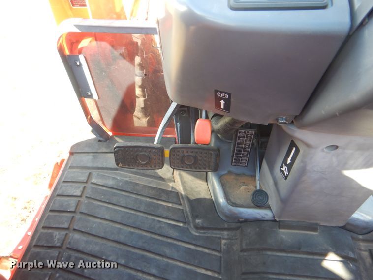 image for item GC9658 2016 Kubota L3560D MFWD tractor