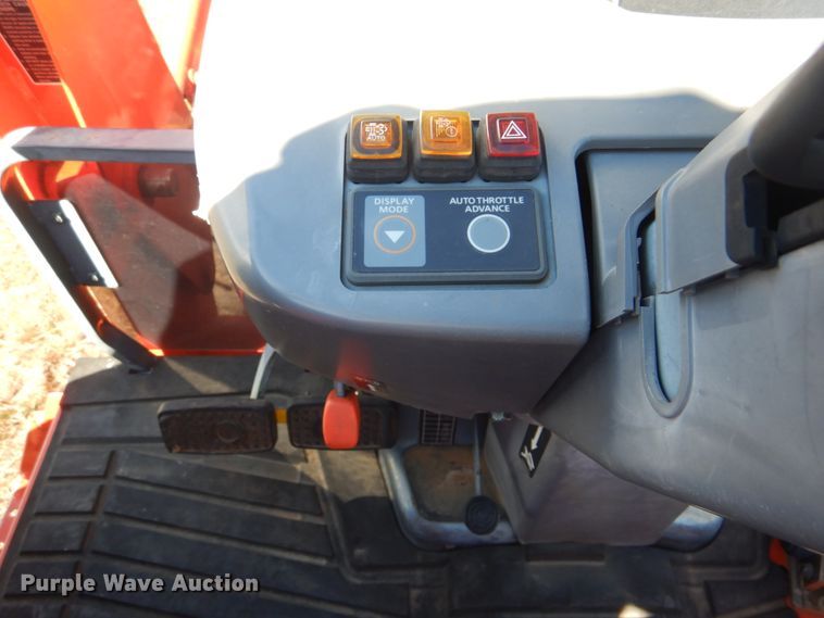 image for item GC9658 2016 Kubota L3560D MFWD tractor