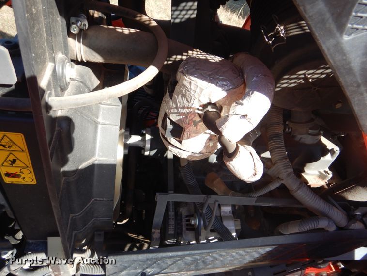 image for item GC9658 2016 Kubota L3560D MFWD tractor