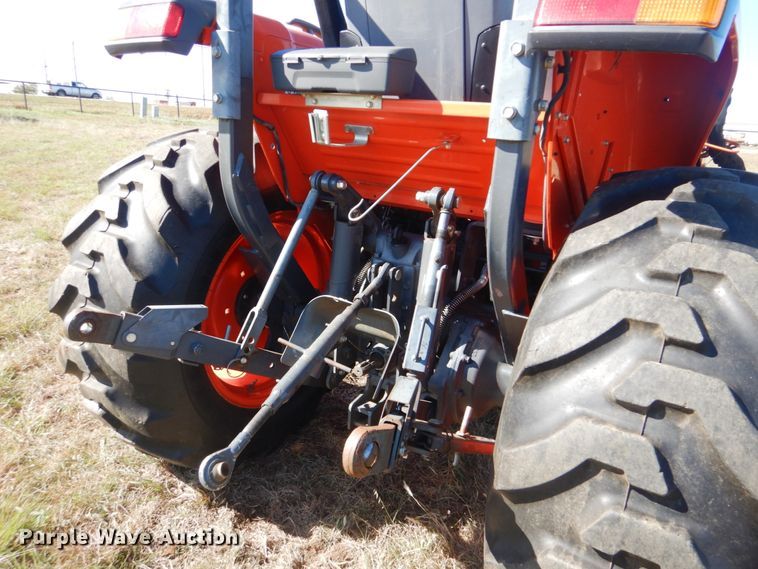 image for item GC9658 2016 Kubota L3560D MFWD tractor