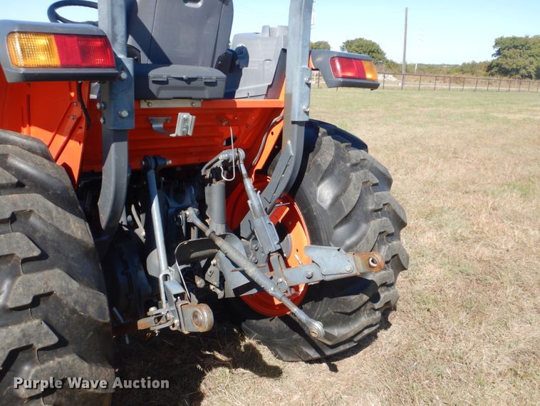 image for item GC9658 2016 Kubota L3560D MFWD tractor