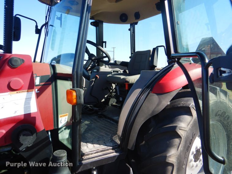 image for item GC9659 2009 Case IH Farmall 80 tractor