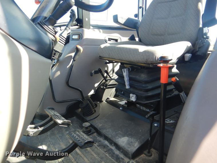 image for item GC9659 2009 Case IH Farmall 80 tractor