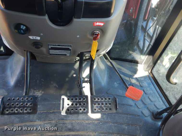 image for item GC9659 2009 Case IH Farmall 80 tractor