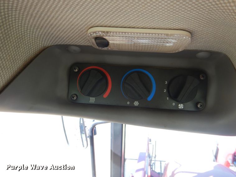 image for item GC9659 2009 Case IH Farmall 80 tractor