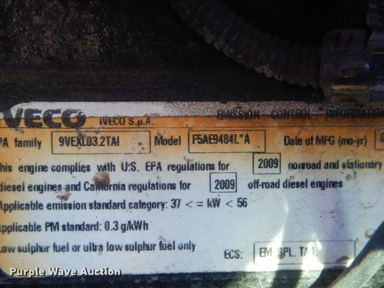 image for item GC9659 2009 Case IH Farmall 80 tractor