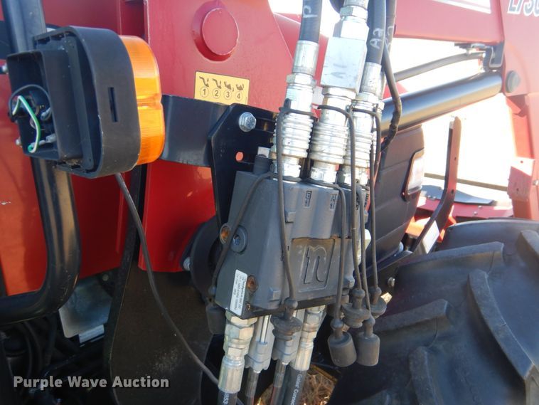 image for item GC9659 2009 Case IH Farmall 80 tractor