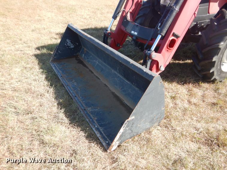 image for item GC9659 2009 Case IH Farmall 80 tractor