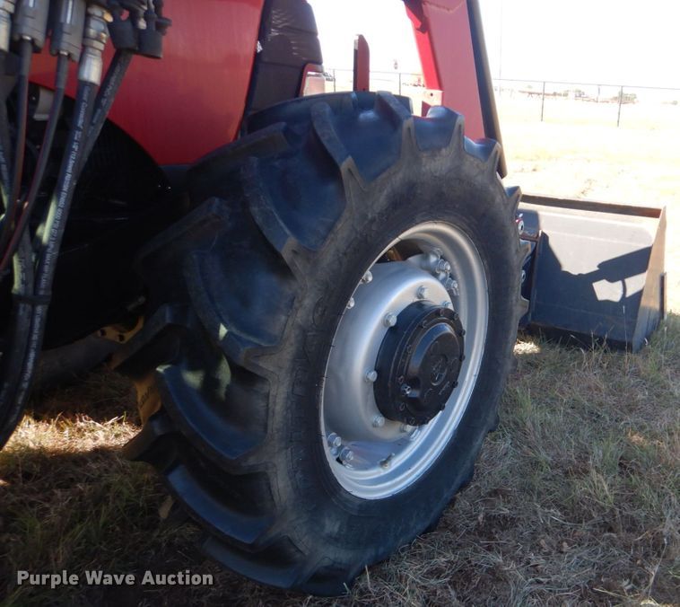 image for item GC9659 2009 Case IH Farmall 80 tractor