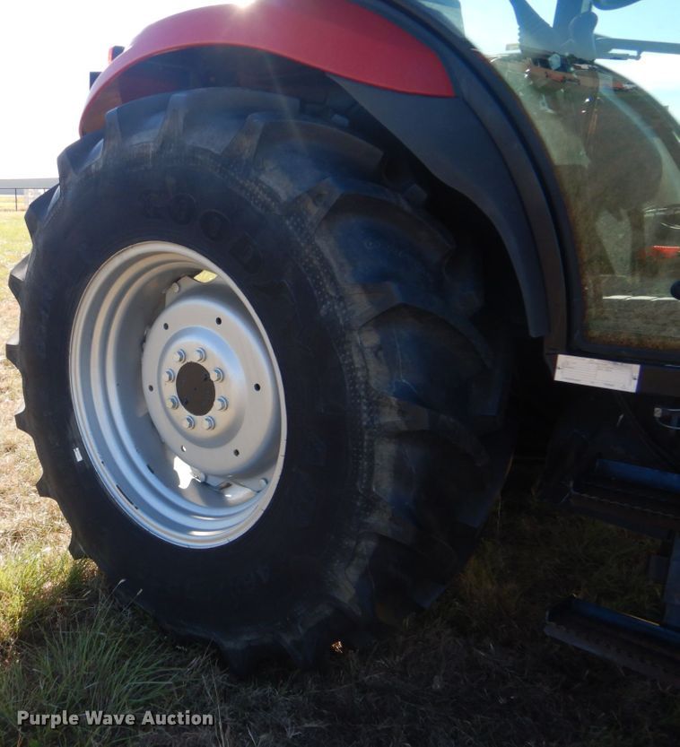 image for item GC9659 2009 Case IH Farmall 80 tractor