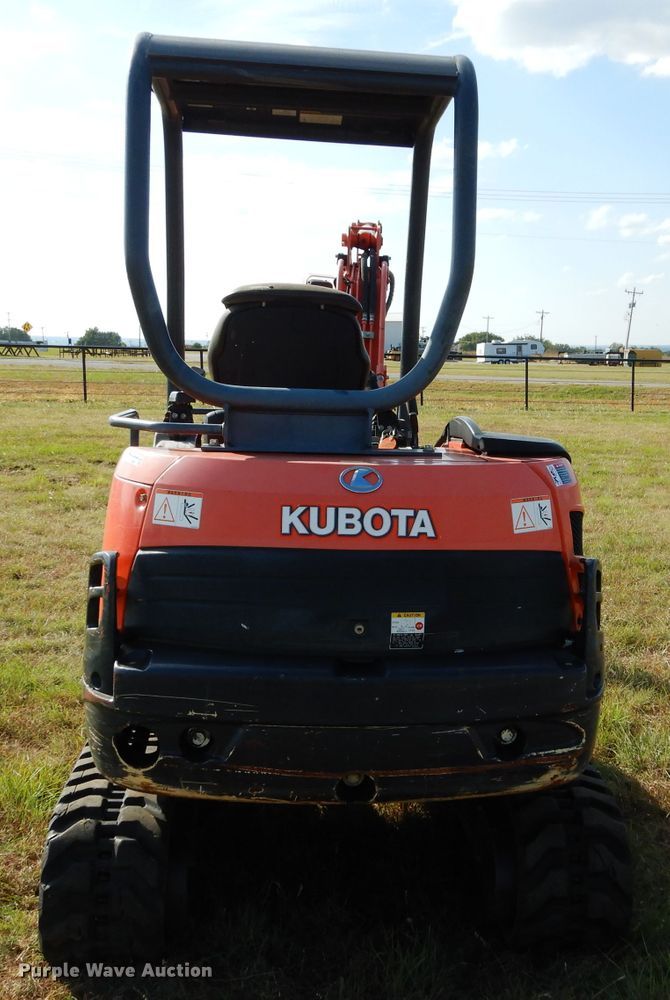 image for item GC9660 2014 Kubota KX71-3S mini excavator