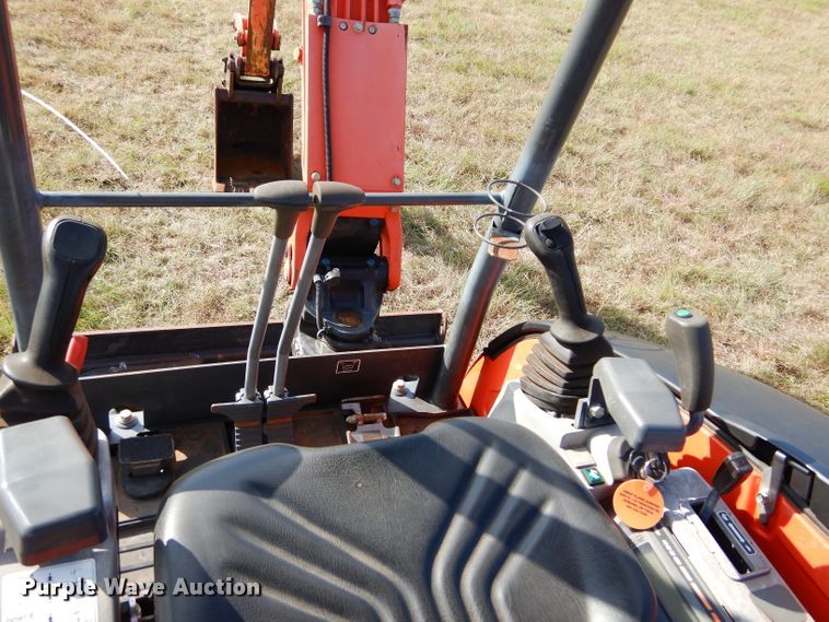 image for item GC9660 2014 Kubota KX71-3S mini excavator