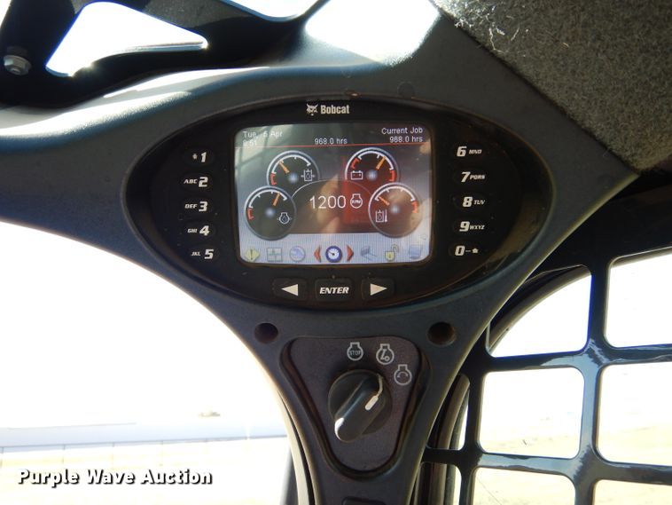 image for item GC9662 2017 Bobcat T595 skid steer