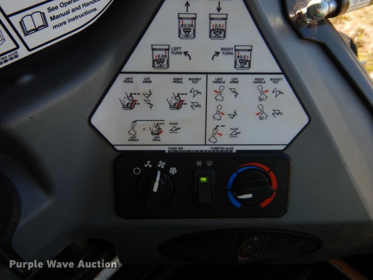 image for item GC9662 2017 Bobcat T595 skid steer