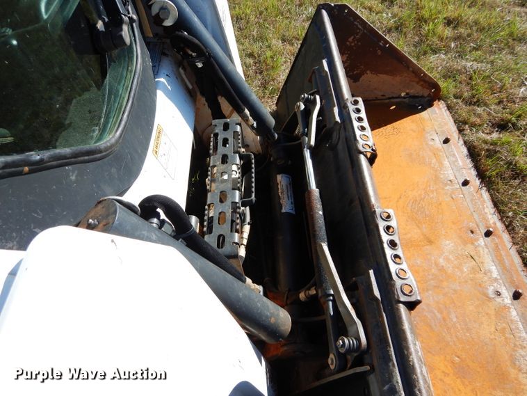 image for item GC9662 2017 Bobcat T595 skid steer