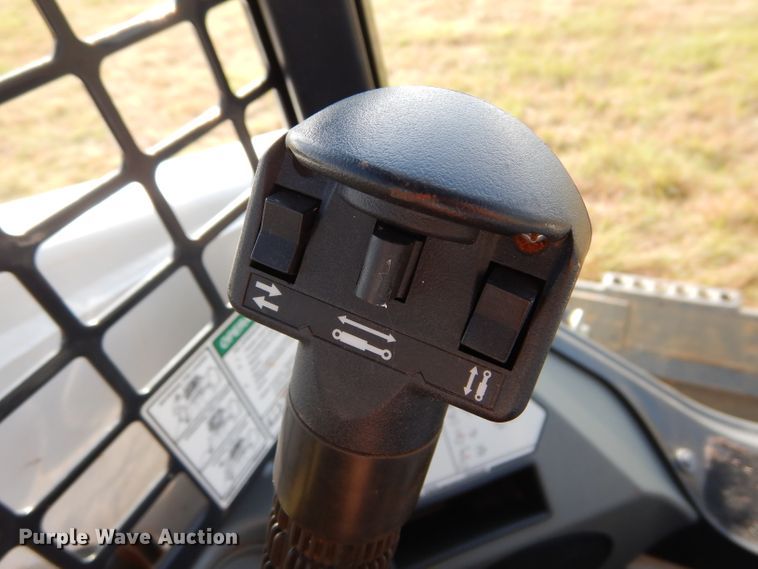 image for item GC9663 2014 Bobcat S630 skid steer