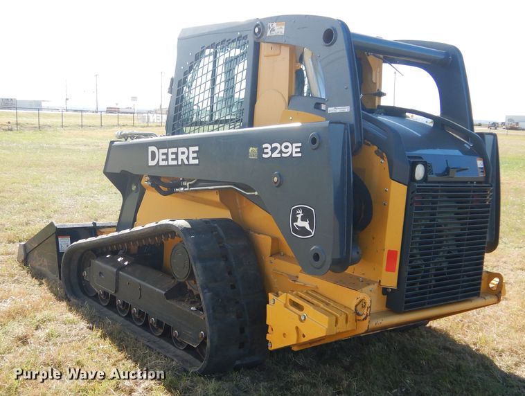 image for item GC9664 2015 John Deere 329E skid steer