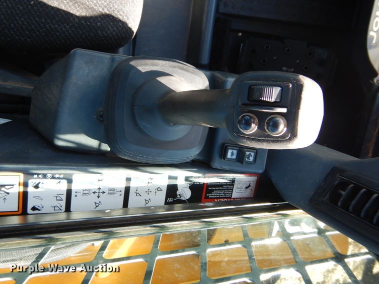 image for item GC9664 2015 John Deere 329E skid steer