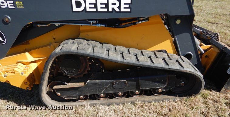 image for item GC9664 2015 John Deere 329E skid steer