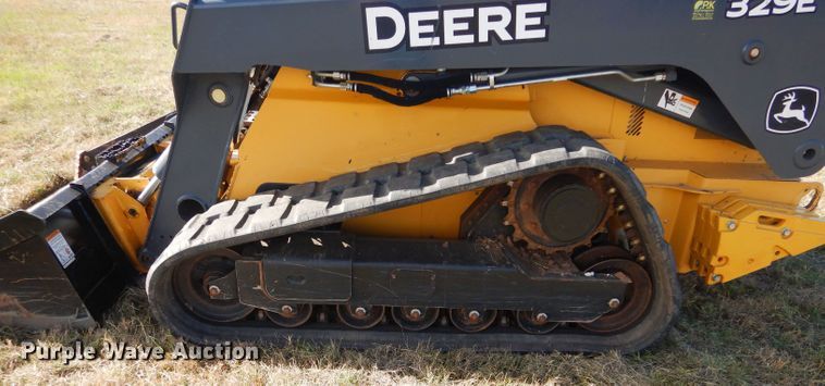 image for item GC9664 2015 John Deere 329E skid steer