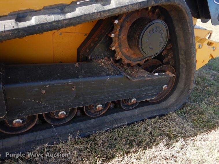 image for item GC9664 2015 John Deere 329E skid steer