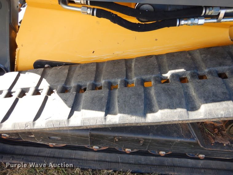 image for item GC9664 2015 John Deere 329E skid steer