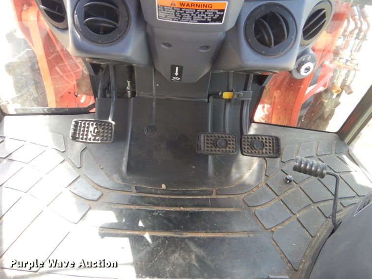 image for item GC9665 Kubota M5-111D MFWD tractor