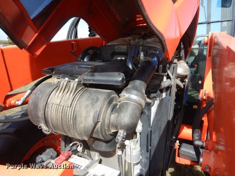 image for item GC9665 Kubota M5-111D MFWD tractor