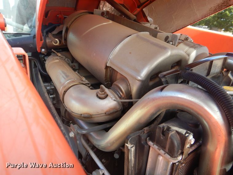 image for item GC9665 Kubota M5-111D MFWD tractor