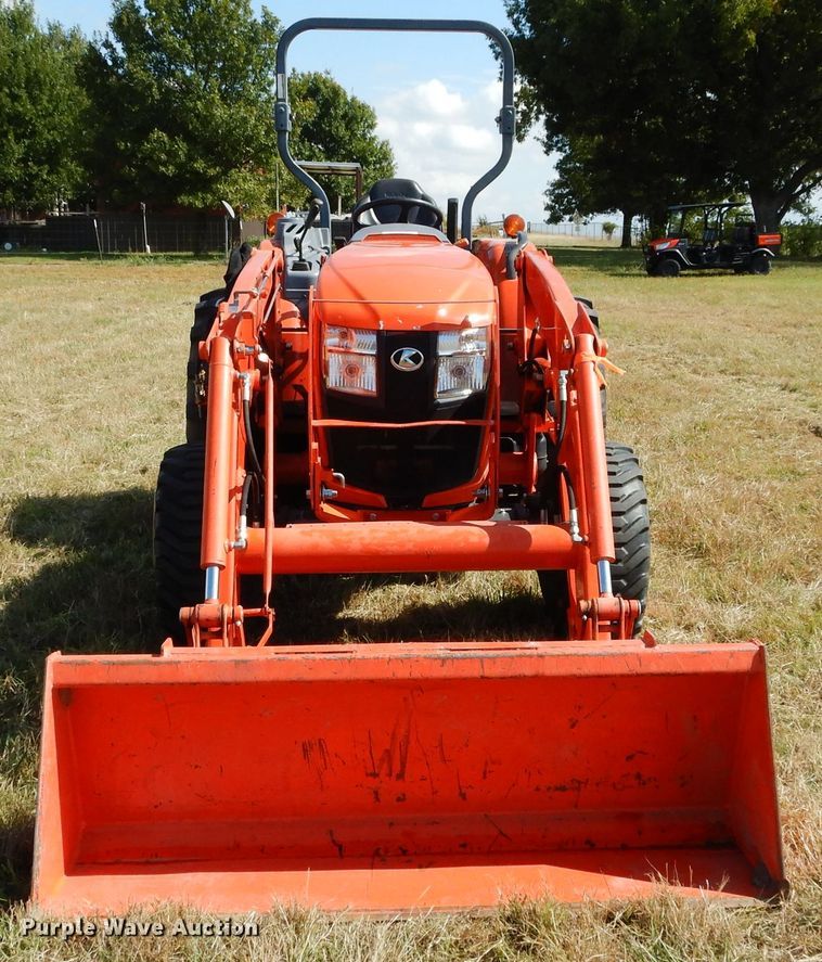 image for item GC9666 2017 Kubota L4760D MFWD tractor