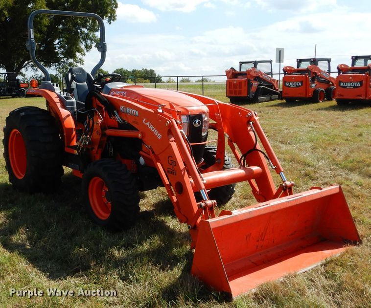 image for item GC9666 2017 Kubota L4760D MFWD tractor