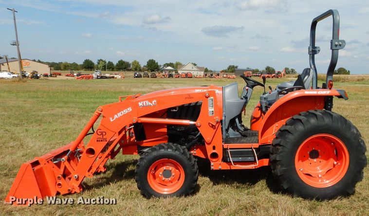 image for item GC9666 2017 Kubota L4760D MFWD tractor