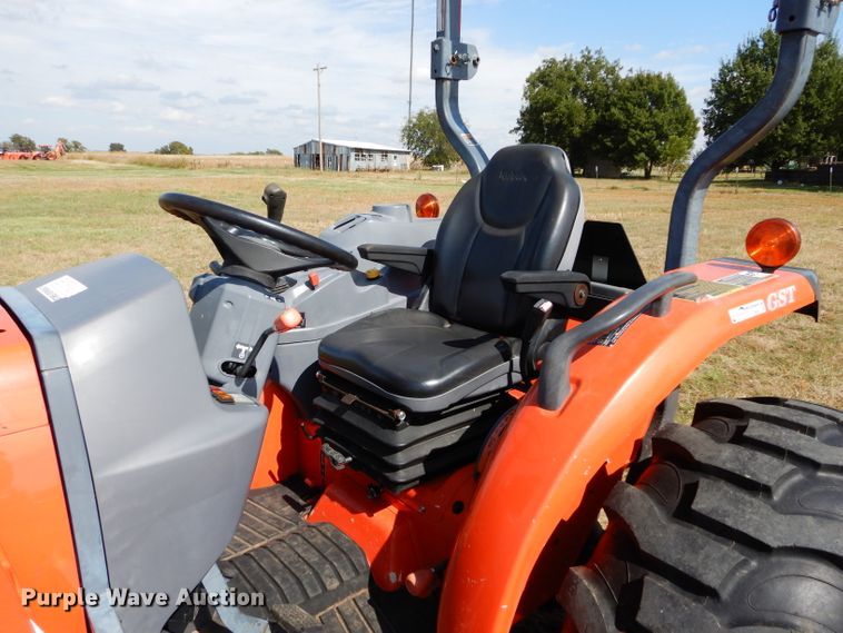 image for item GC9666 2017 Kubota L4760D MFWD tractor