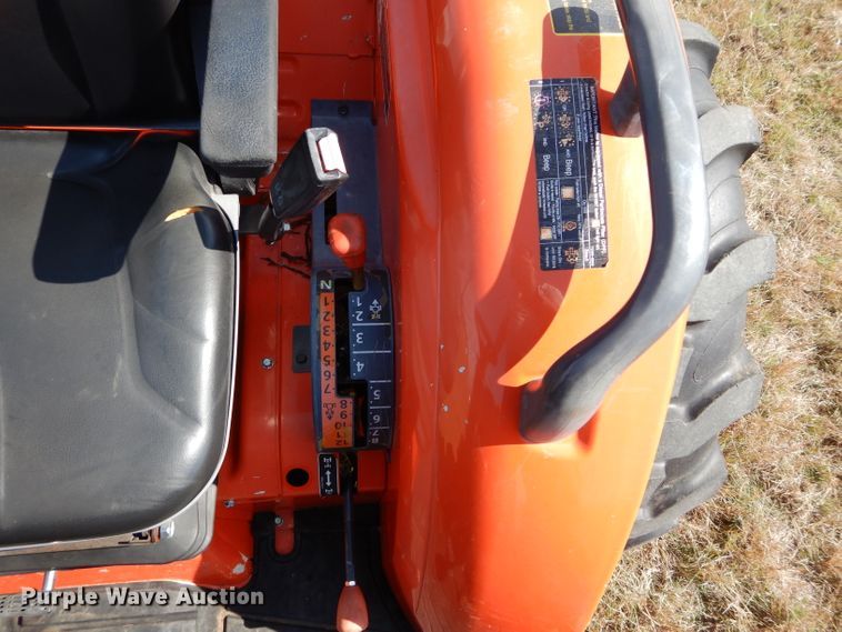 image for item GC9666 2017 Kubota L4760D MFWD tractor