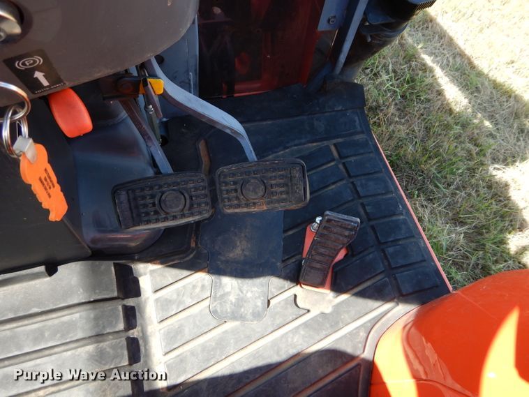 image for item GC9666 2017 Kubota L4760D MFWD tractor