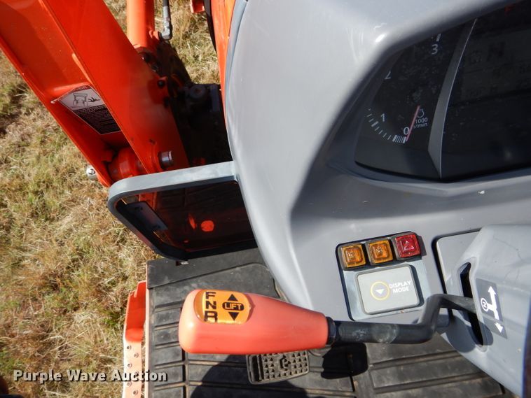 image for item GC9666 2017 Kubota L4760D MFWD tractor