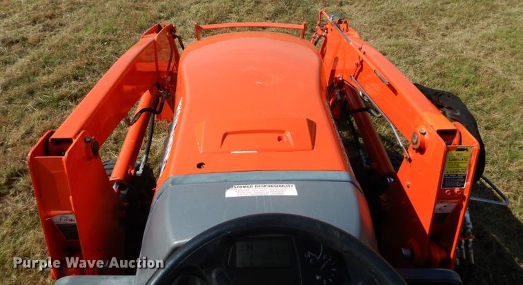 image for item GC9666 2017 Kubota L4760D MFWD tractor