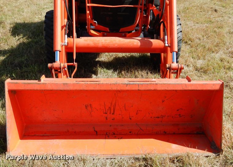 image for item GC9666 2017 Kubota L4760D MFWD tractor