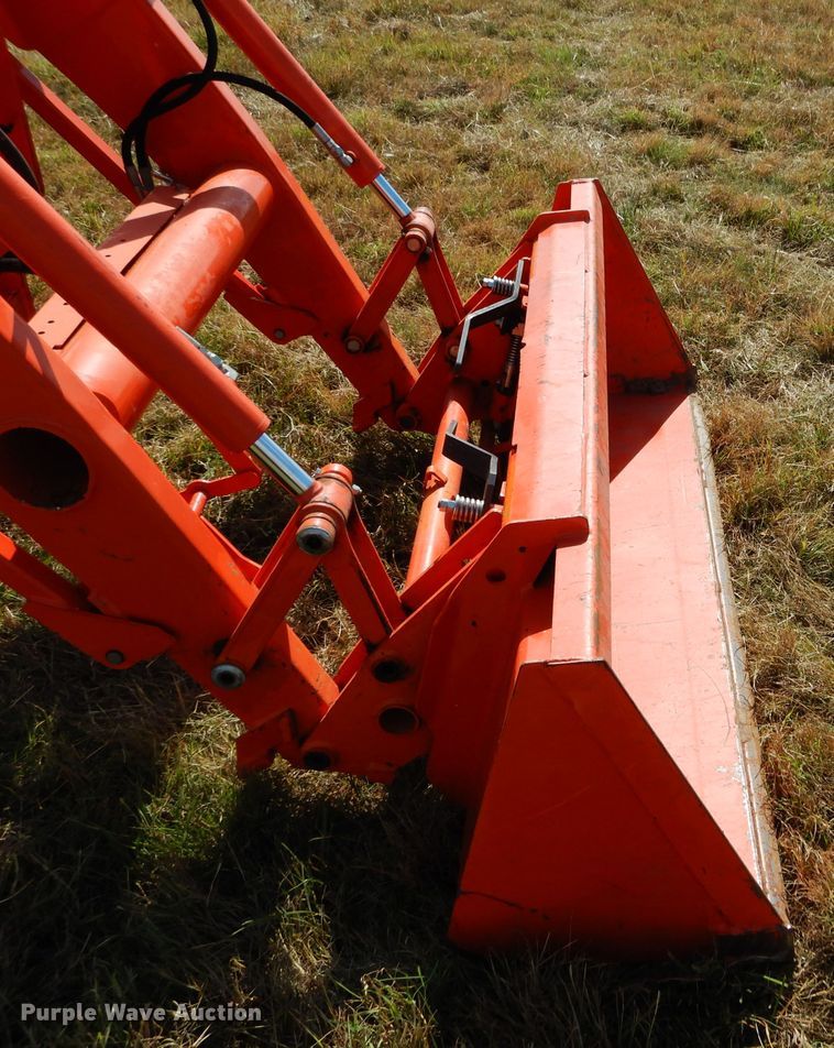 image for item GC9666 2017 Kubota L4760D MFWD tractor