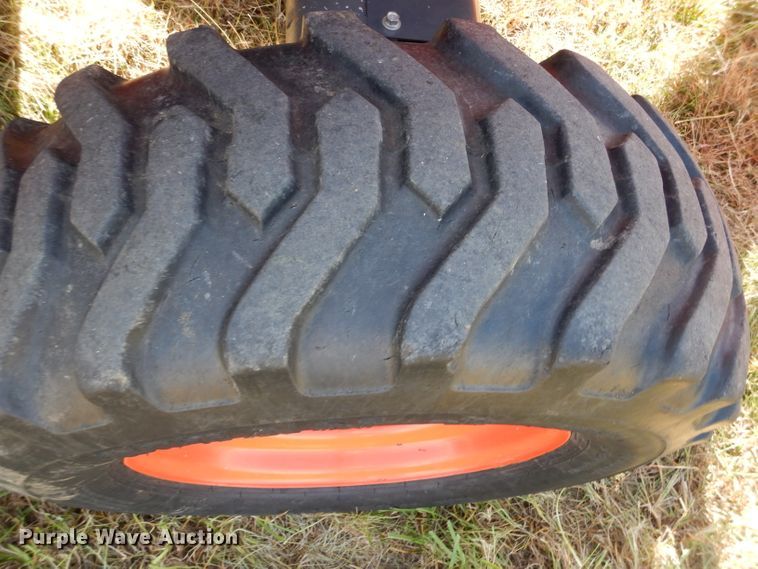 image for item GC9666 2017 Kubota L4760D MFWD tractor