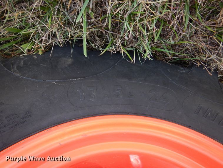 image for item GC9666 2017 Kubota L4760D MFWD tractor