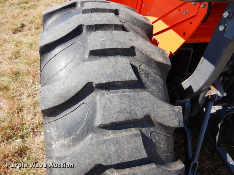 image for item GC9666 2017 Kubota L4760D MFWD tractor