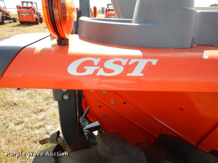 image for item GC9666 2017 Kubota L4760D MFWD tractor