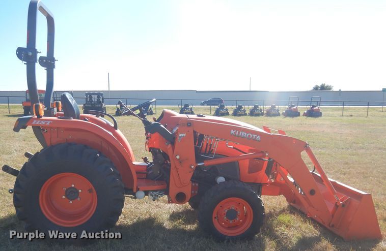 image for item GC9667 2017 Kubota L3301D MFWD tractor