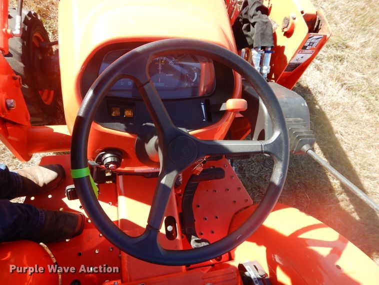 image for item GC9667 2017 Kubota L3301D MFWD tractor