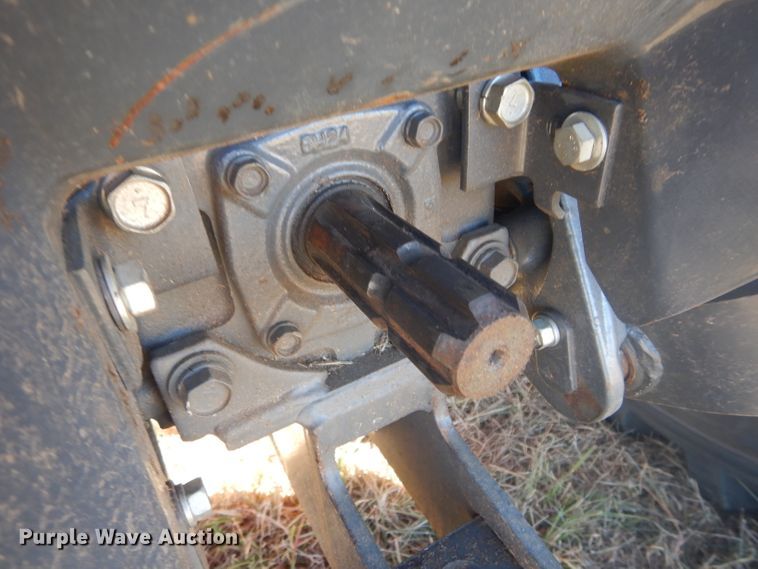 image for item GC9667 2017 Kubota L3301D MFWD tractor